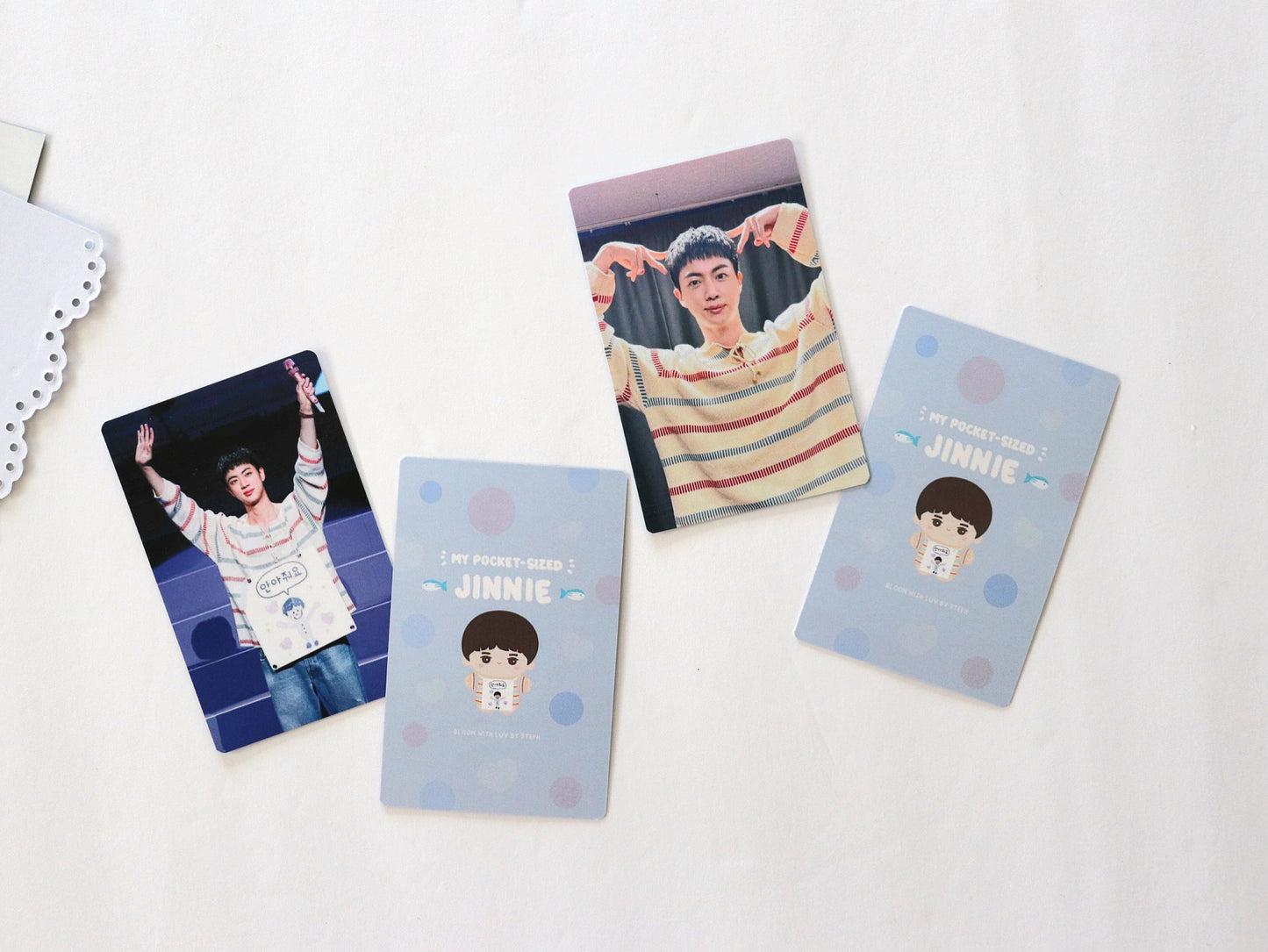 Hug Me Jinnie Photo and Photocard Set