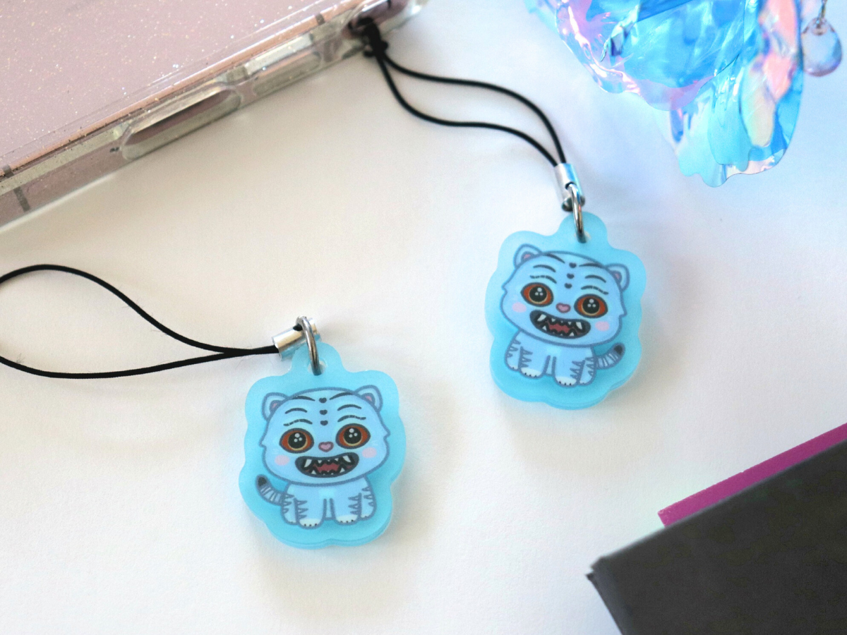 Derpy Tiger Glow-in-the-Dark Mini Charm