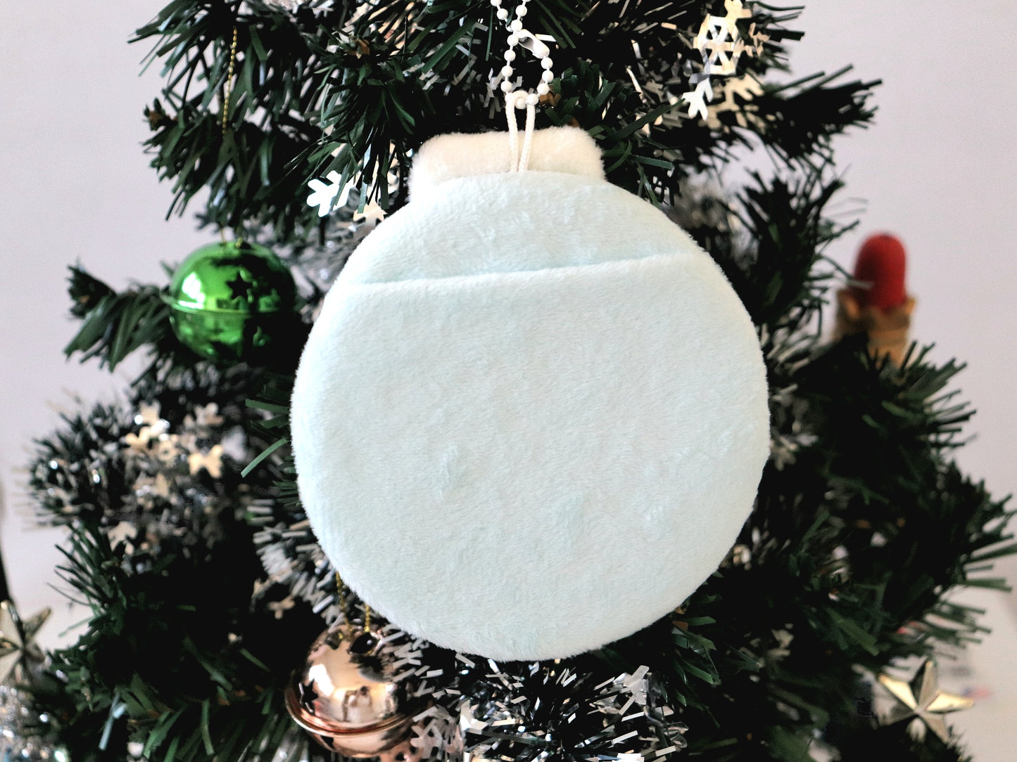 Winter Frost Ornament Plush Photocard Holder