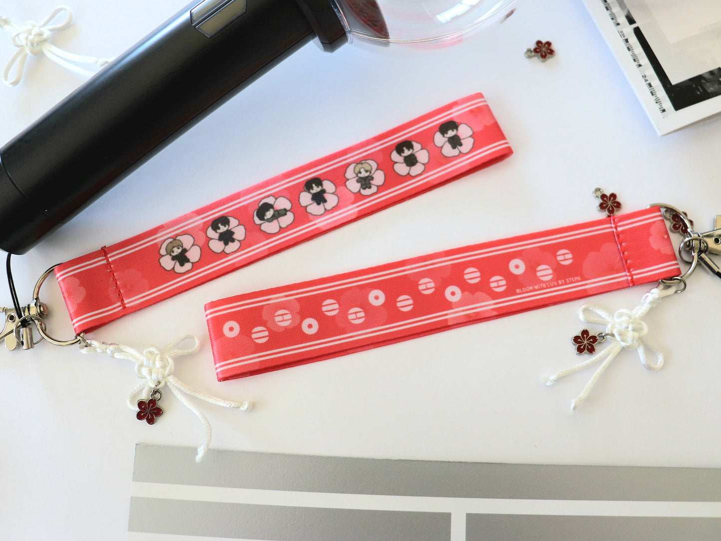 Mugunghwa (Hibiscus) Wrist Strap Lanyard Keychain