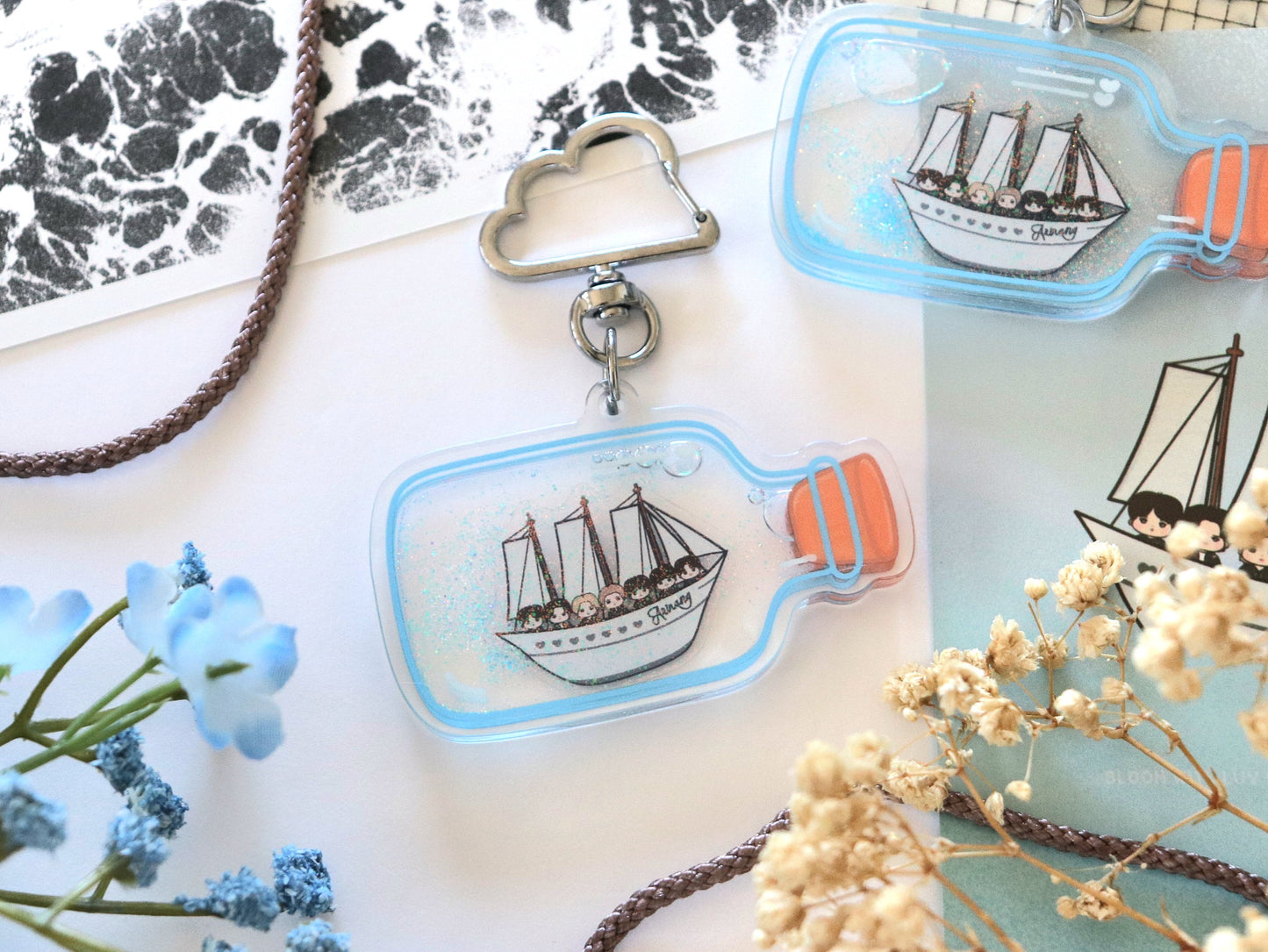 Swim Ship in a Bottle Liquid Shaker Keychain