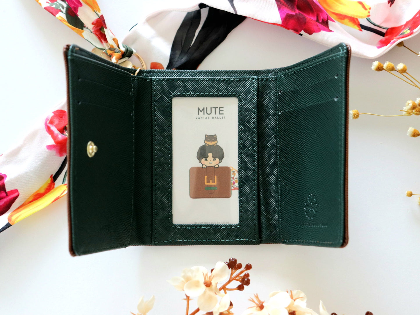 [COMING SOON] Mute Vantae Wallet (Twilly Charm Included) | *Limit 2 per Customer*